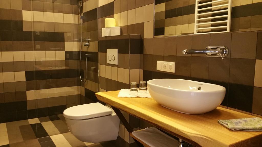 Sun Matrei Apartments Матрей ин Остирол Стая снимка